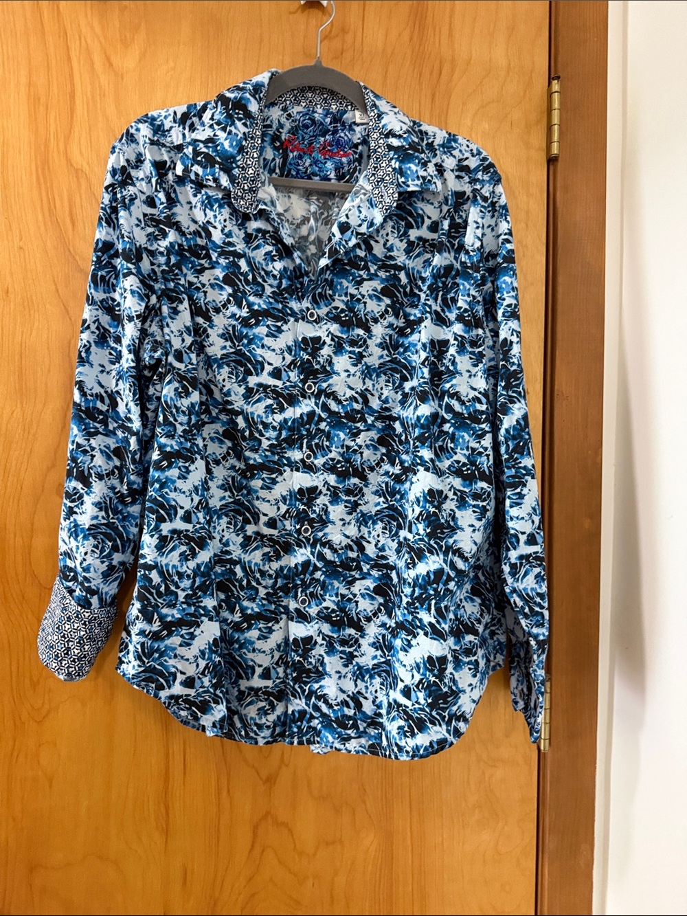 Robert Graham Blue and White Abstract Floral Button-Down Shirt